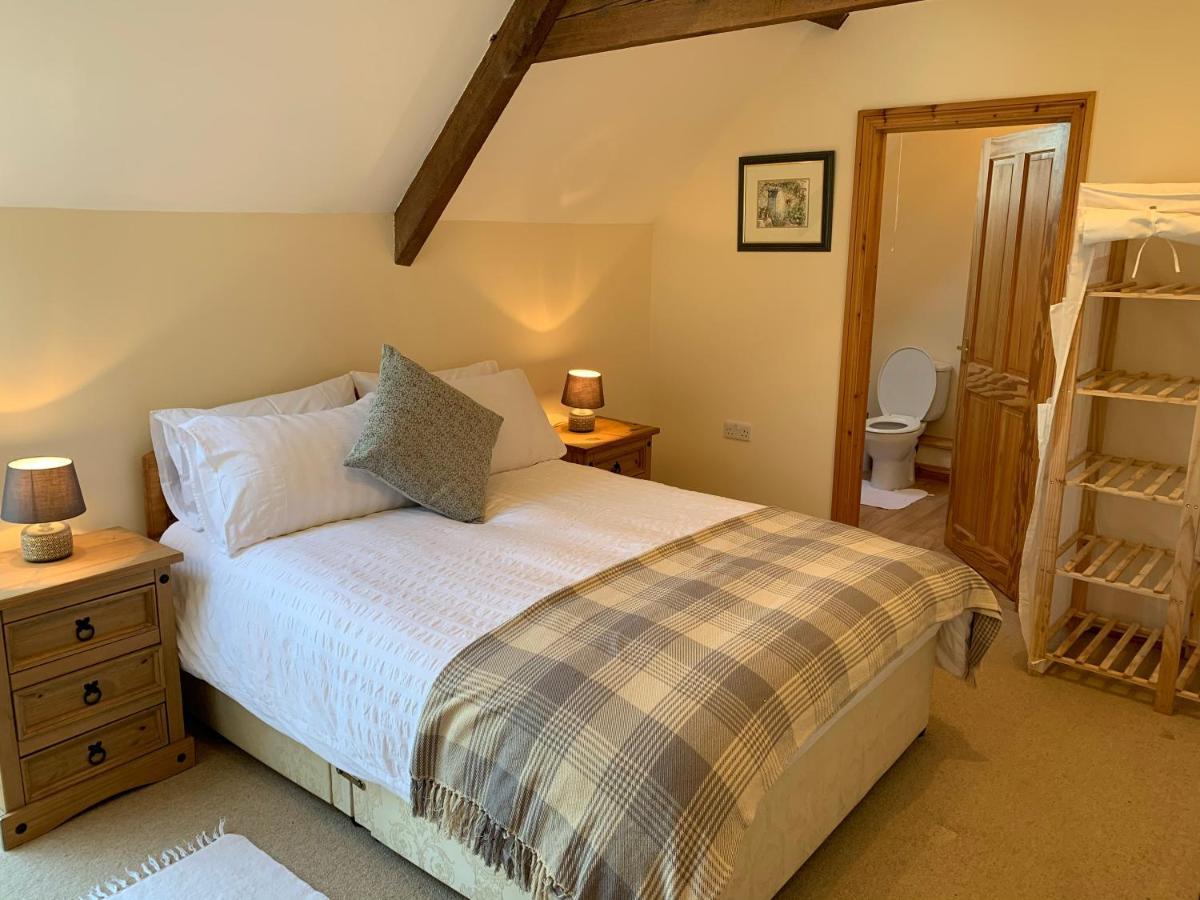 The Granary Villa Abergavenny Exterior photo