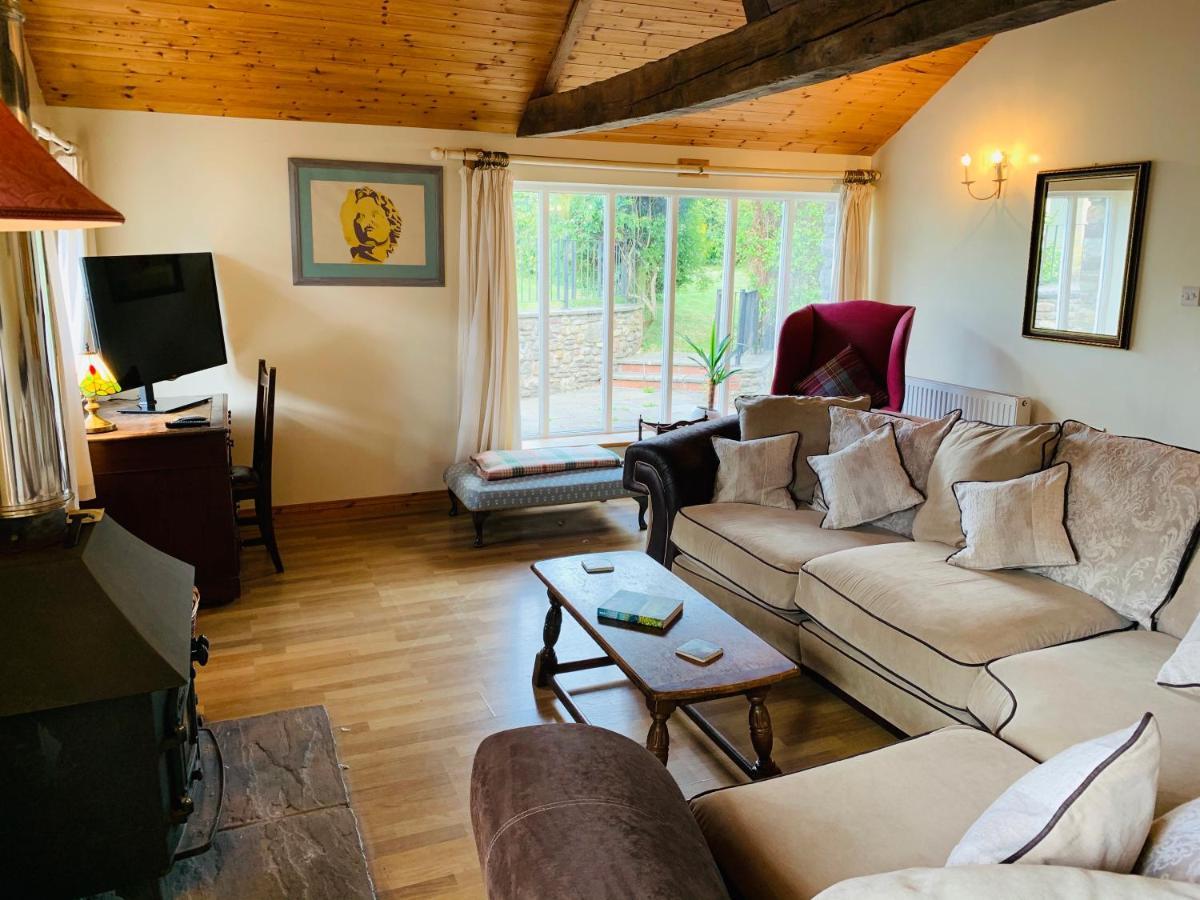 The Granary Villa Abergavenny Exterior photo